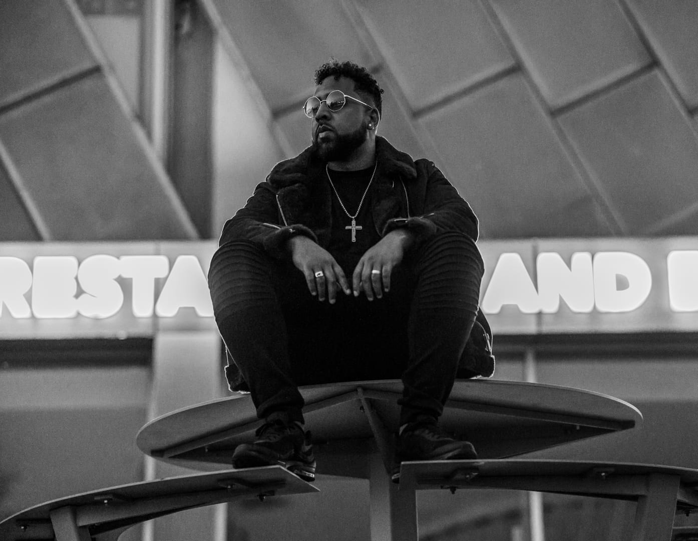 Crown Freedom cross symbol