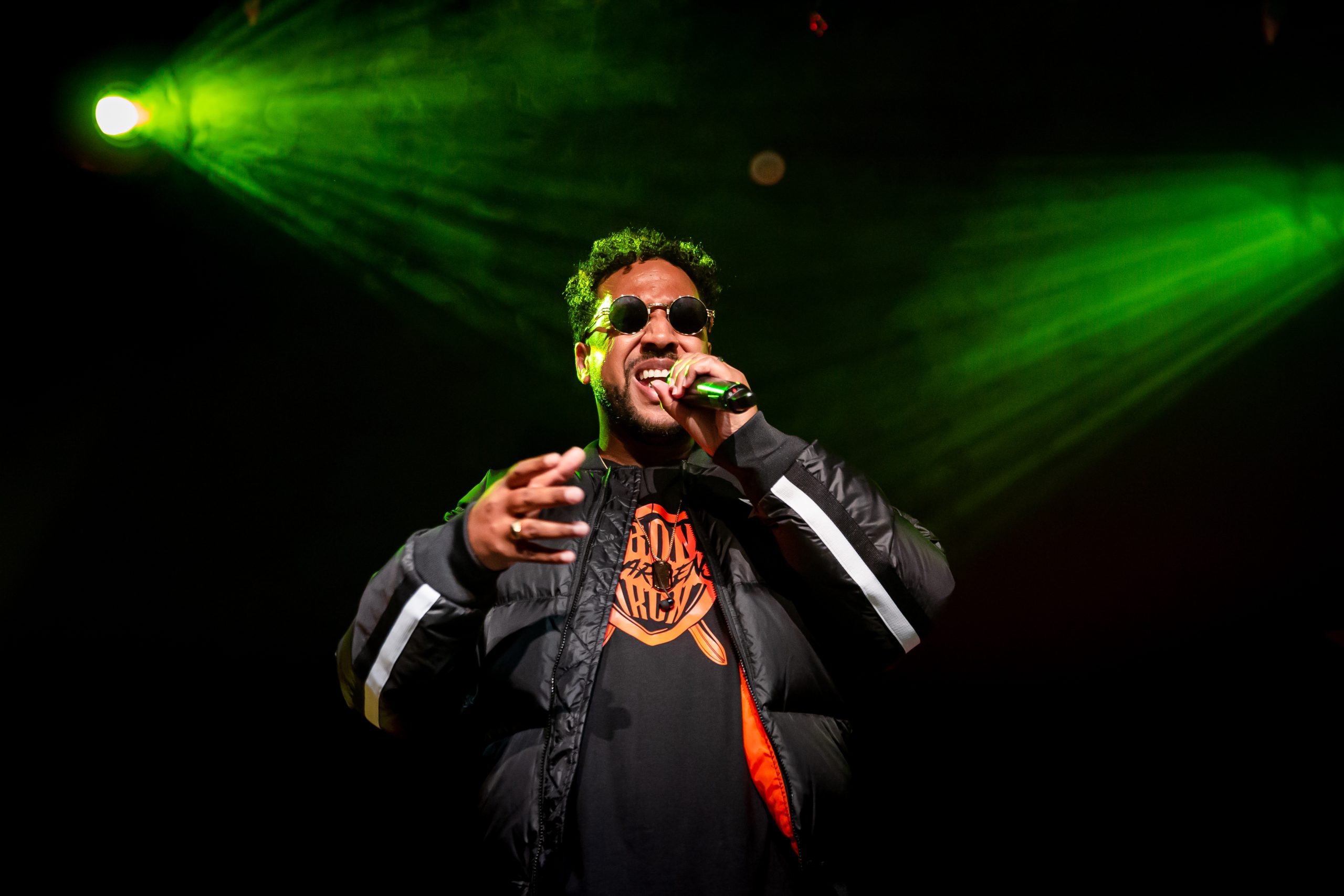 Crown Freedom performance photo 2